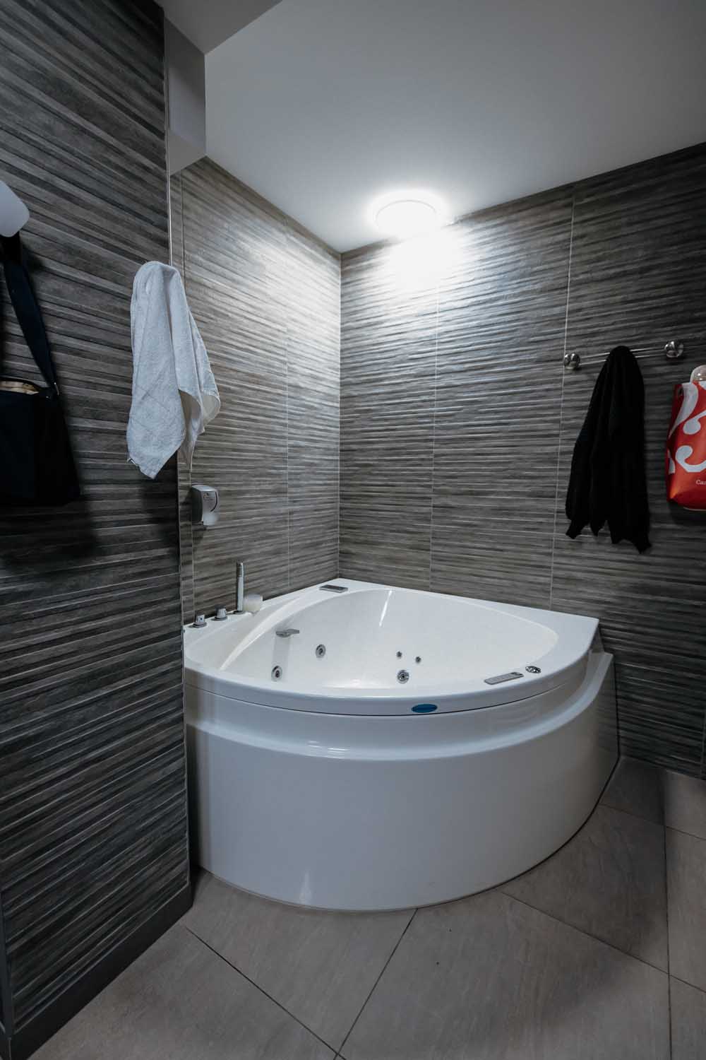 Jacuzzi